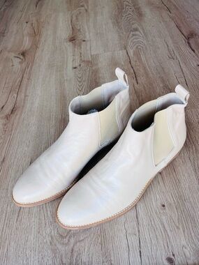 Jenni Kayne Tan Leather Chelsea Boots Size 40 US 9 Italy Minimal Luxury